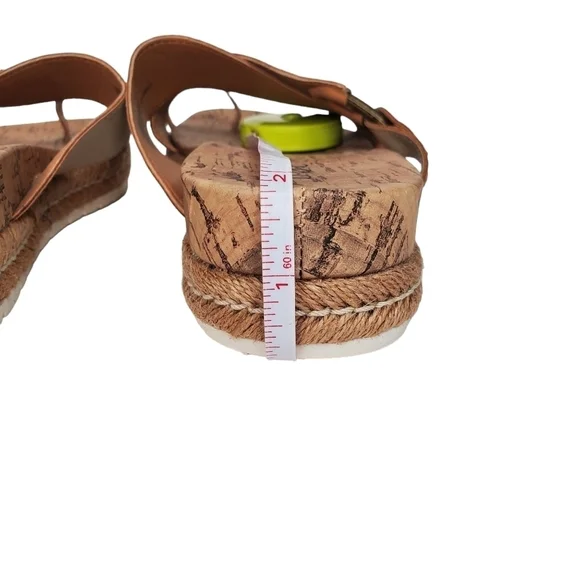 b.o.c Comfort Women's Toe Loop Sandal, Slip-On Sandy Cream Sandals sz 10 - Picture 7 of 9